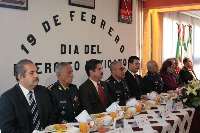 Autoridades que asistieron al evento