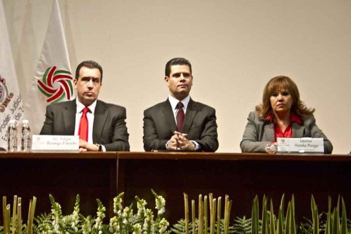 graduacion-magistrados1-cce
