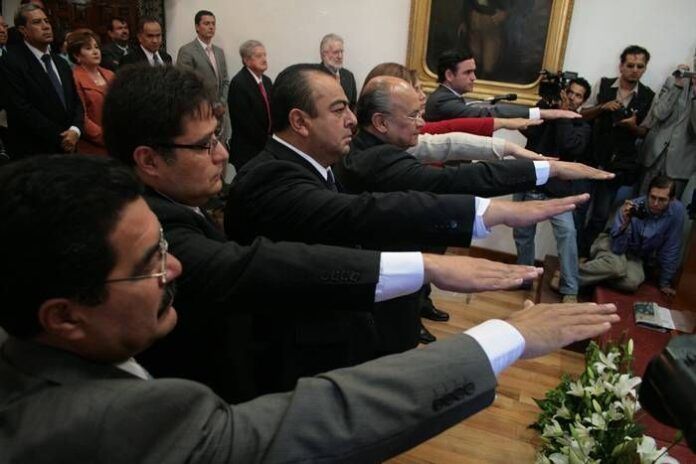 toma-protesta-notarios-zac-1-542