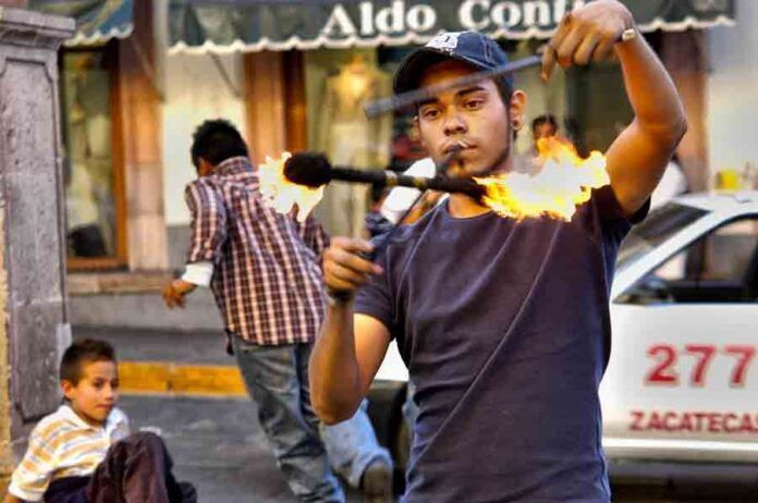 jovenes-trabajando-calle2-3f5