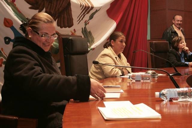 Lucía del Pilar Miranda inició la sesión sabiendo que no se tendría el quórum legal para llevarse a cabo.