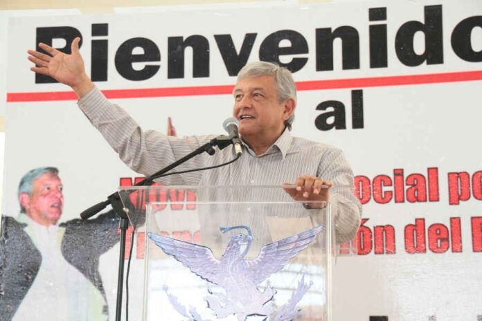 En su visita a Zacatecas, Andrés Manuel López Obrador se dijo confiado de que ganará la elección presidencial de 2012. En su visita a Zacatecas, Andrés Manuel López Obrador se dijo confiado de que ganará la elección presidencial de 2012.