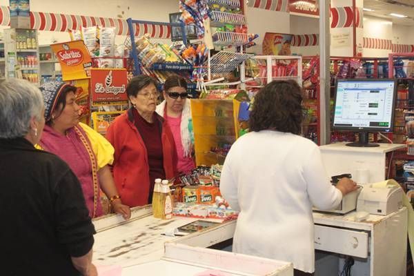 De ocho empresas sometidas a la revisión, en el Issstezac 31 productos son más económicos y solo tres más caros.