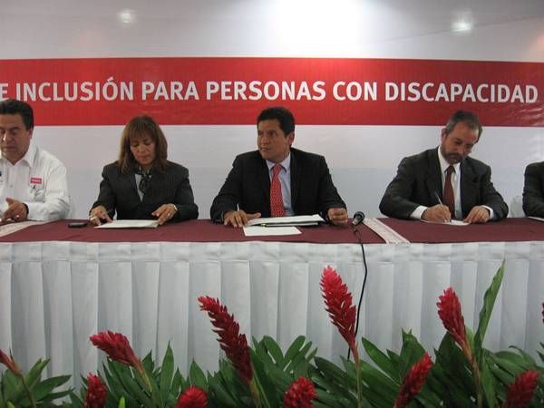 Orlando Medina y Raúl Estrada presidieron el evento Orlando Medina y Raúl Estrada presidieron el evento