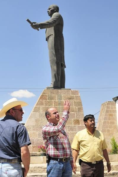 Arnoldo Rodríguez supervisó la rehabilitación Arnoldo Rodríguez supervisó la rehabilitación
