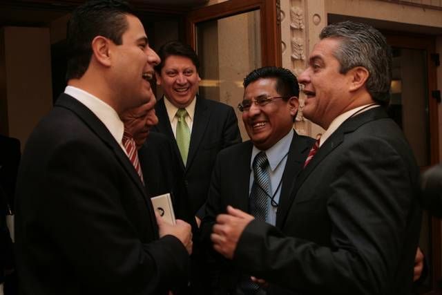 El gobernador con los contralores