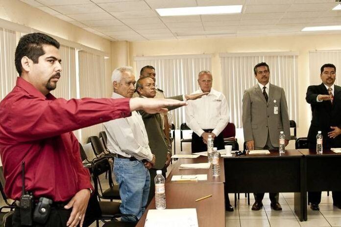 toma-protersta-mesa-directiva-estatal-hospital-seguro-2-37a