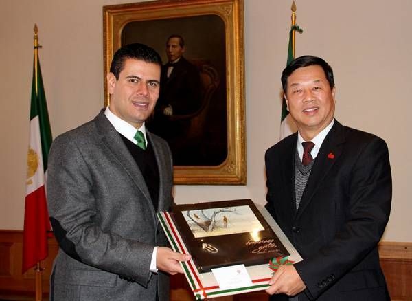 gobernador-embajador-china-4ed