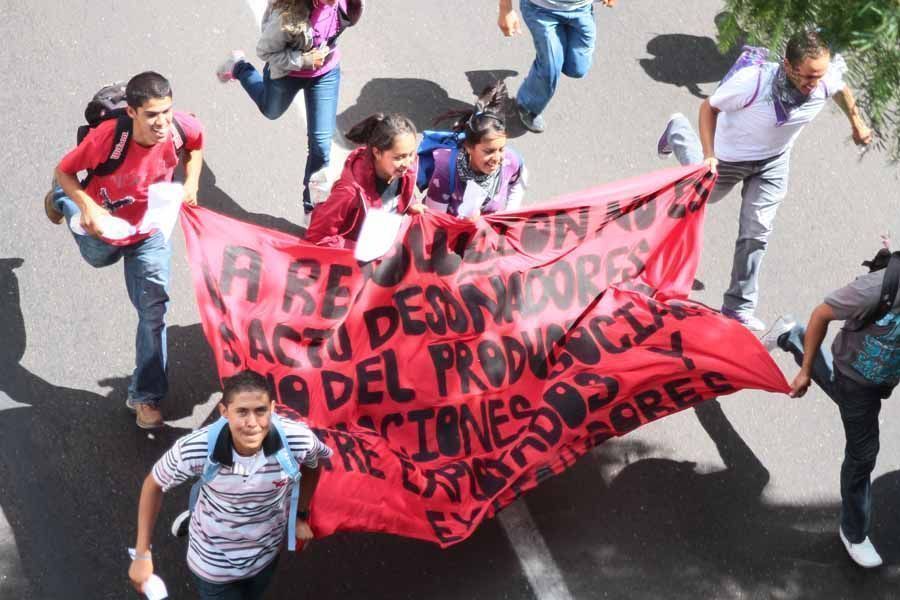 marcha-protesta-estudiantes-zacatecas10