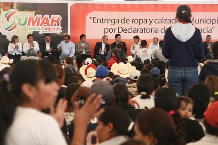 entrega-ropa-calzado-municipios-3