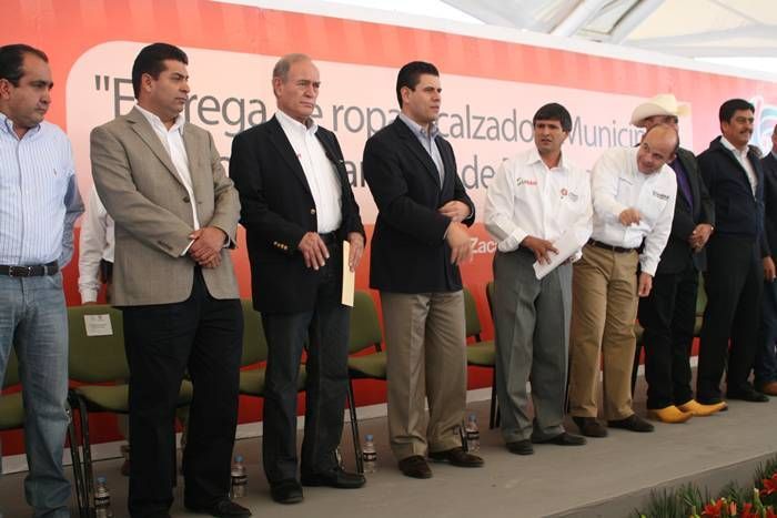 entrega-ropa-calzado-municipios-4