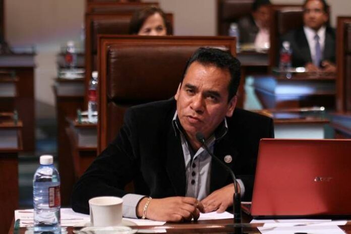 juan-mendoza-1 juan-mendoza-1