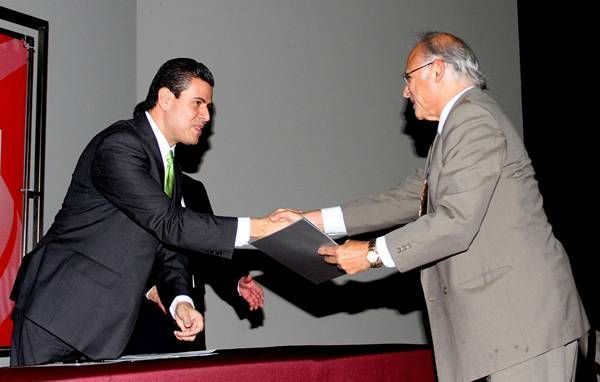 miguel-alonso-medicos-5