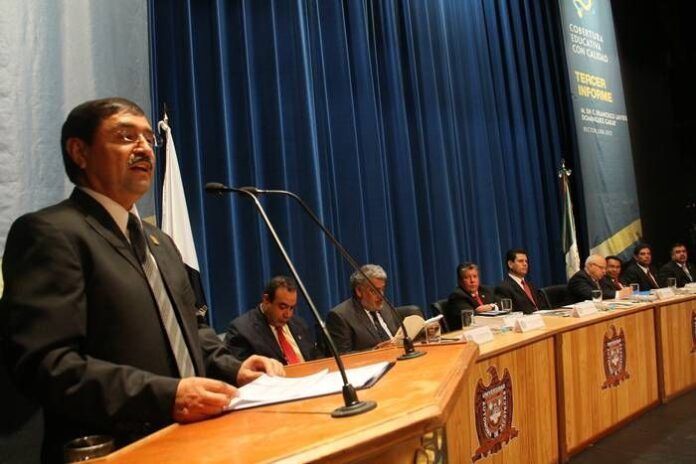 El rector Francisco Javier Domínguez Garay El rector Francisco Javier Domínguez Garay