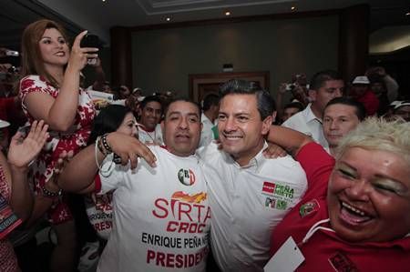 pena-nieto-croc pena-nieto-croc