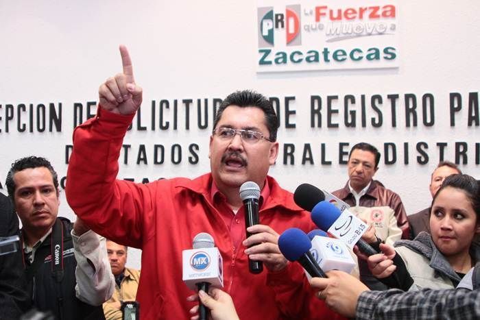 registro-candidatos-pri-julio-cesar-flemate-1