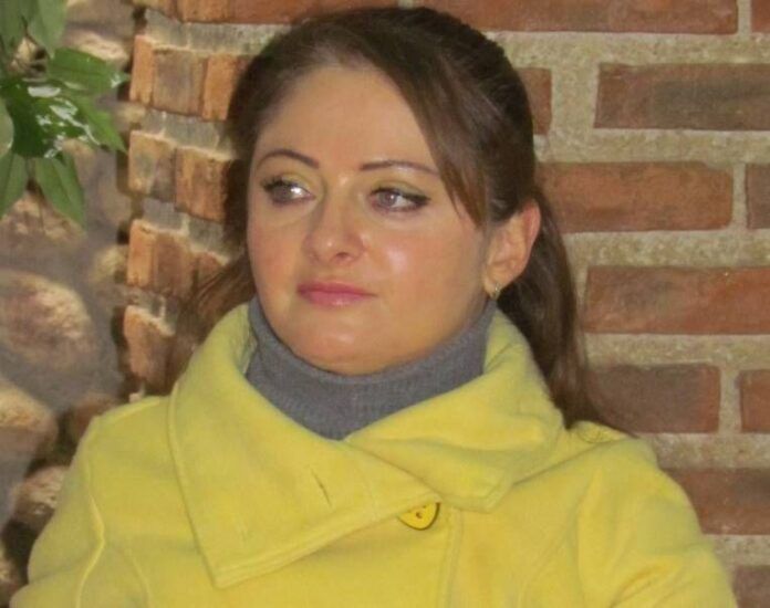 claudia-anaya claudia-anaya