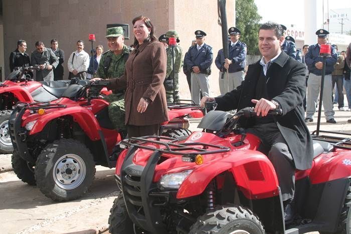 entrega-equipamiento-policias-6