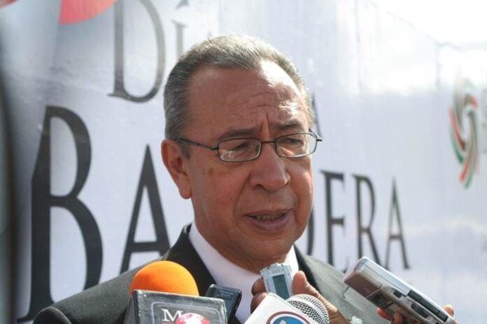 gustavo-salinas-1 gustavo-salinas-1