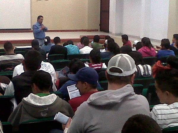 ramon-medina-estudiantes-utez ramon-medina-estudiantes-utez