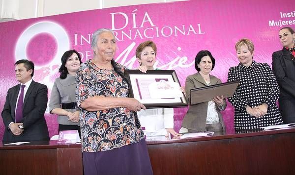 inmuza-premiacion-mujeres2