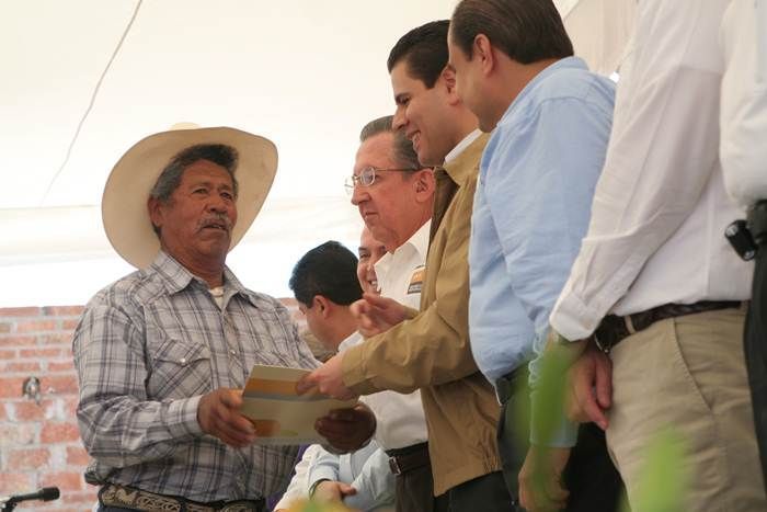 entrega-de-escrituras-6