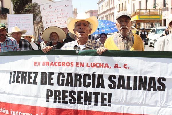 marcha-exbraceros-maestros-mineros3