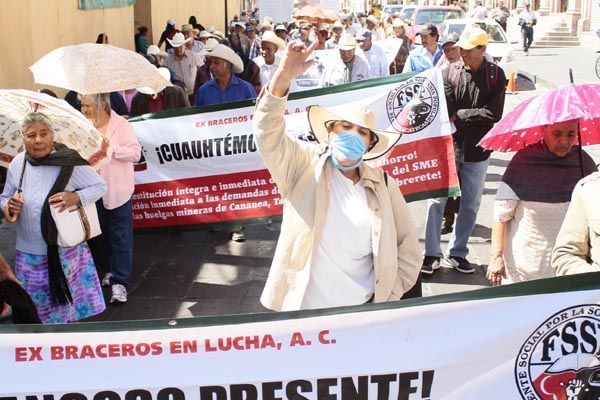 marcha-exbraceros-maestros-mineros6