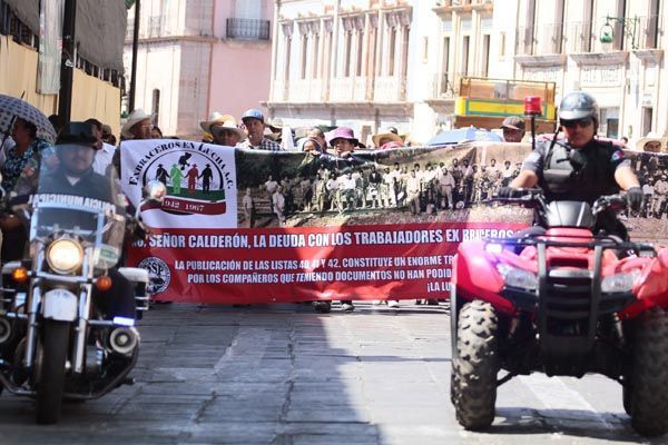 marcha-exbraceros-maestros-mineros9