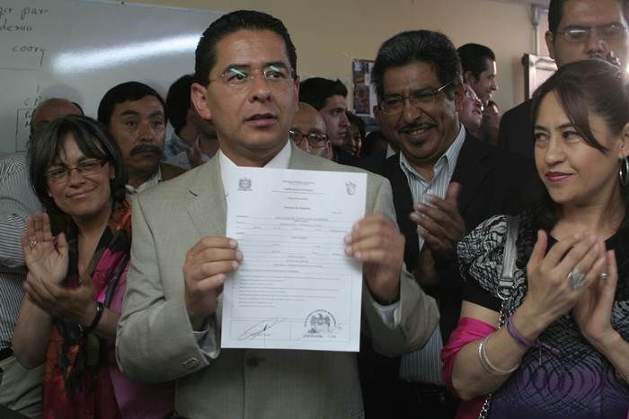 alfredo-salazar-registro-canditado-rector-uaz-3