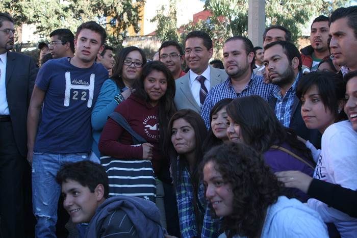 alfredo-salazar-registro-canditado-rector-uaz-6