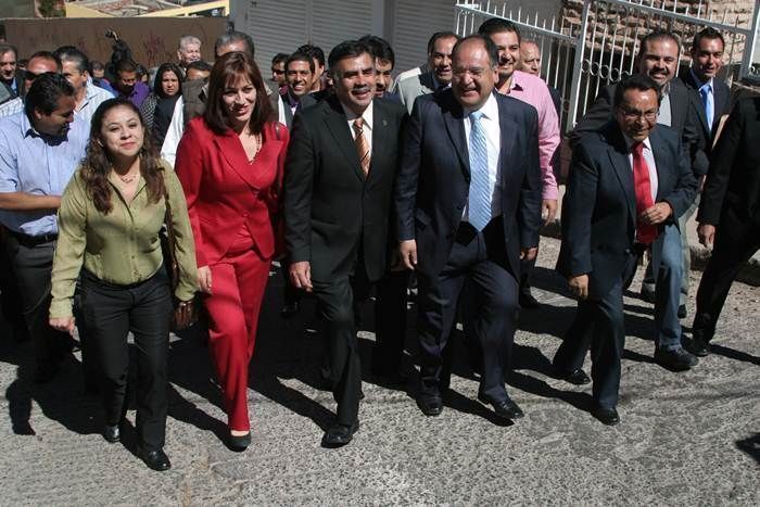 armando-silva-registro-candidato-rector-uaz-1