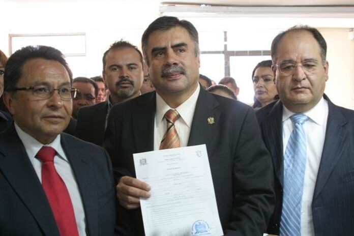 armando-silva-registro-candidato-rector-uaz-4