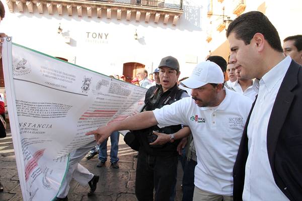 gobernador-desfile-dia-trabajo2