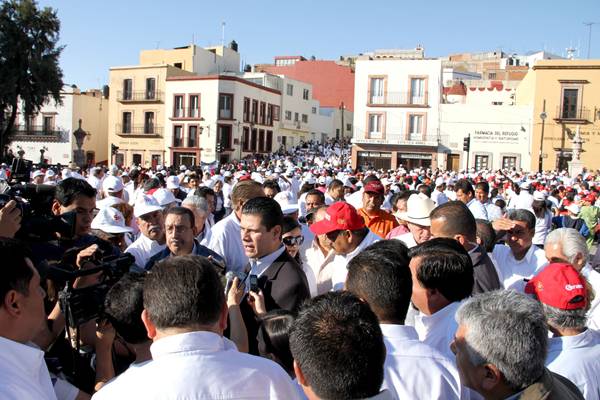 gobernador-desfile-dia-trabajo5