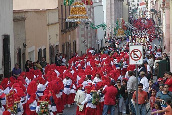 desfile-morismas-bracho-2012-3