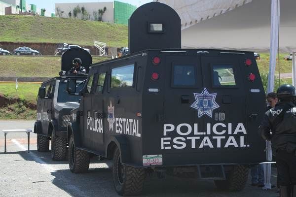 entrega-equipo-policia-estatal-2