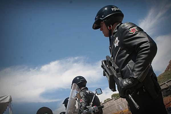 entrega-equipo-policia-estatal-5