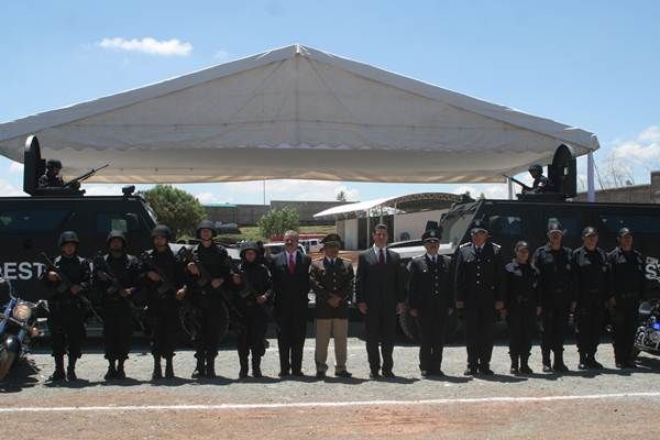 entrega-equipo-policia-estatal-7