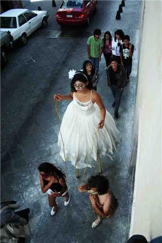 Exhibición por las calles del Centro Histórico.