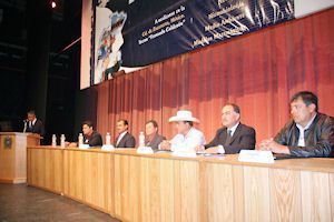 Inauguración del simposium, organizado por la UAZ. Inauguración del simposium, organizado por la UAZ.
