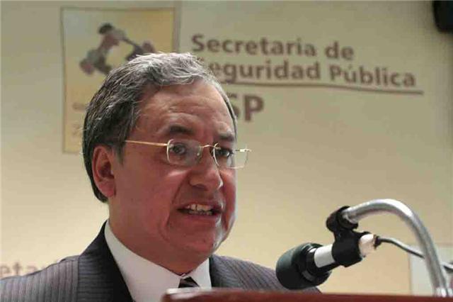 El secretario de Seguridad Publica. El secretario de Seguridad Publica.