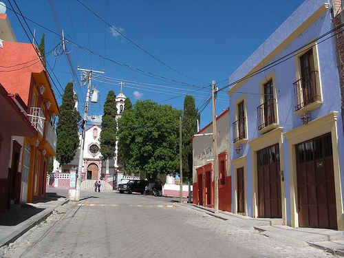 Al fondo, el templo de Tlaxcalita en Pinos, municipio candidato a Pueblo Mágico. Al fondo, el templo de Tlaxcalita en Pinos, municipio candidato a Pueblo Mágico.