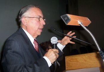 Carlos Tünnermann Bernheim. Carlos Tünnermann Bernheim.