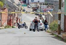 Dejan auto baleado en la colonia Estrella de Oro