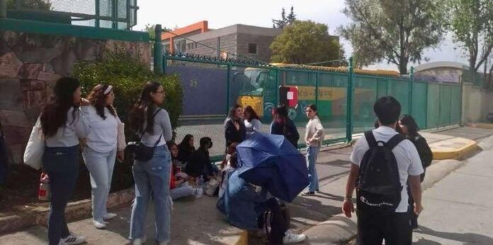 becarios_protesta (4)