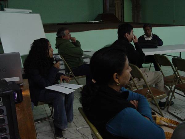 La arqueóloga Laura Santoyo ofreció una charla