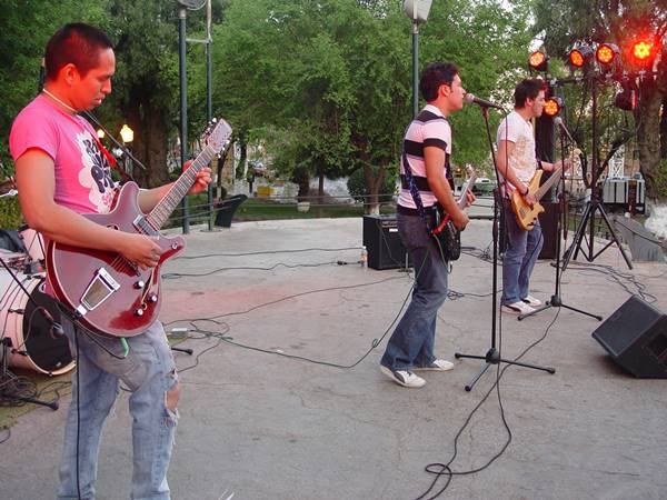 El grupo Alaniz también se presentó