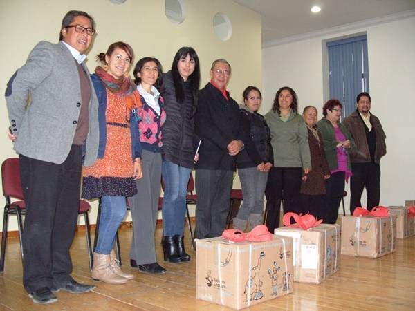 entrega-libros-izc3