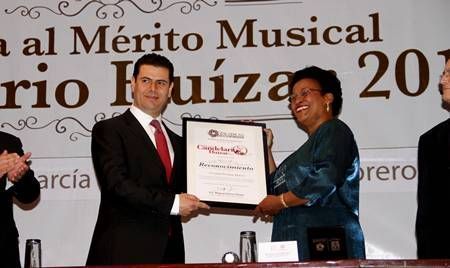 medalla-candelario-huizar-1
